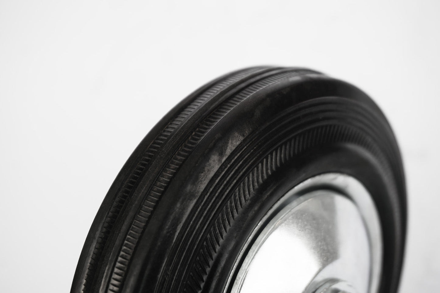 Ø 125 mm | Ruota girevole senza freno: metallo-gomma, piastra di fissaggio, cuscinetto a rulli, portata 100 kg | 4001-125